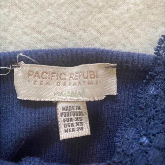 Cropped Tank top - Picture 2 of 2